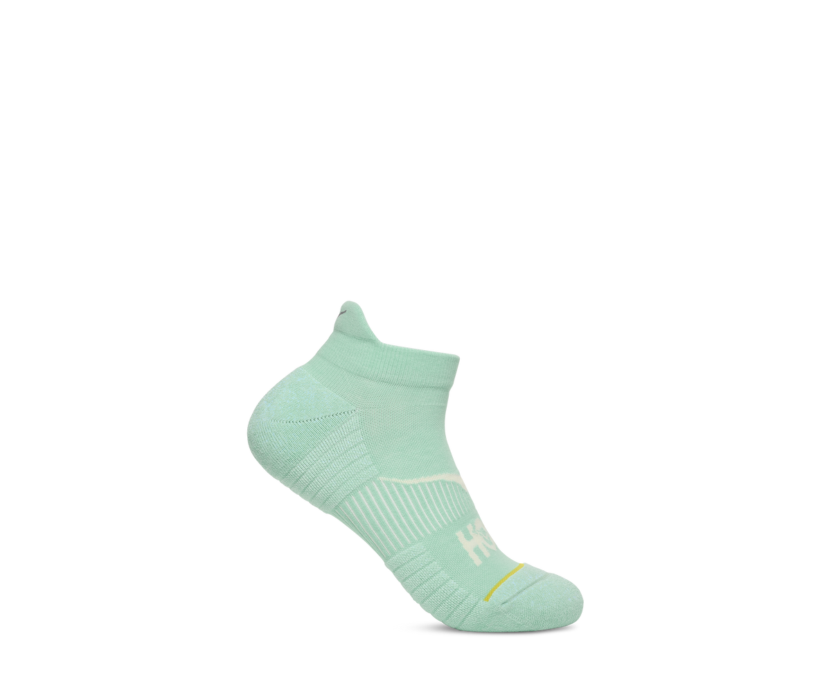 HOKA No Show Run Sock 3 Pack Unisex Birch Jadeite Foggy Night — vista lateral