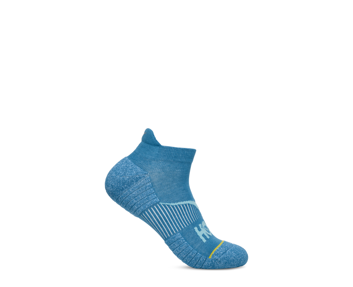 HOKA No Show Run Sock 3 Pack Unisex Birch Jadeite Foggy Night — vista lateral