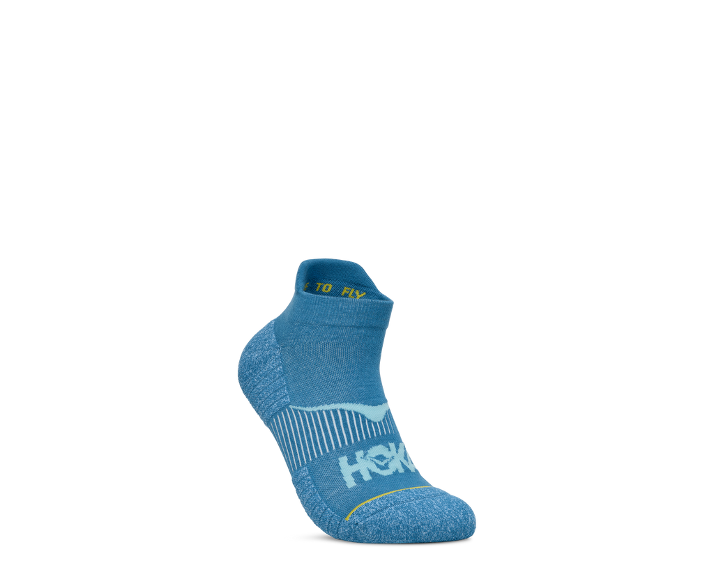 HOKA No Show Run Sock 3 Pack Unisex Birch Jadeite Foggy Night — vista medial