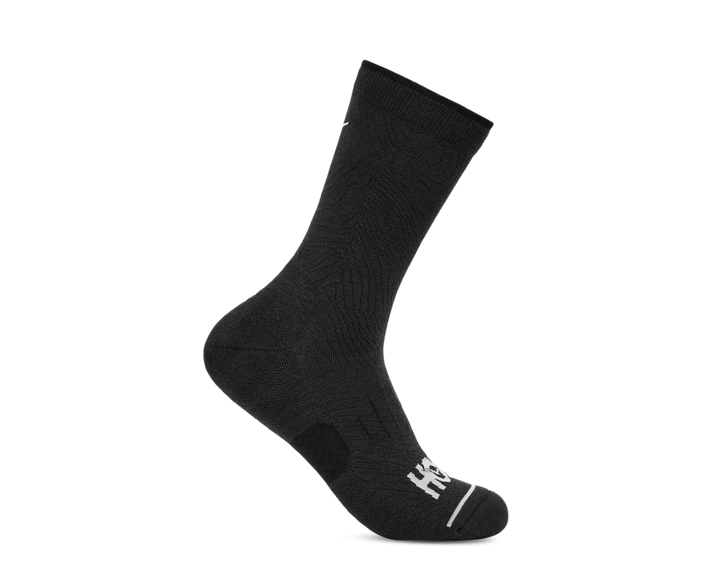 HOKA Crew Run Sock 3-PACK Unisex Black Black Black — vista lateral