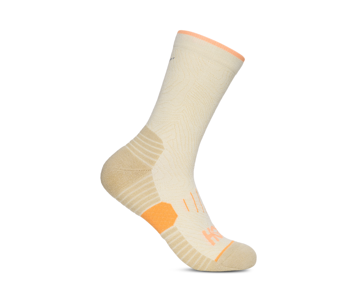 HOKA Crew Run Sock 3-PACK Unisex Truffle Salt Pumpkin Blk Cherry — vista lateral