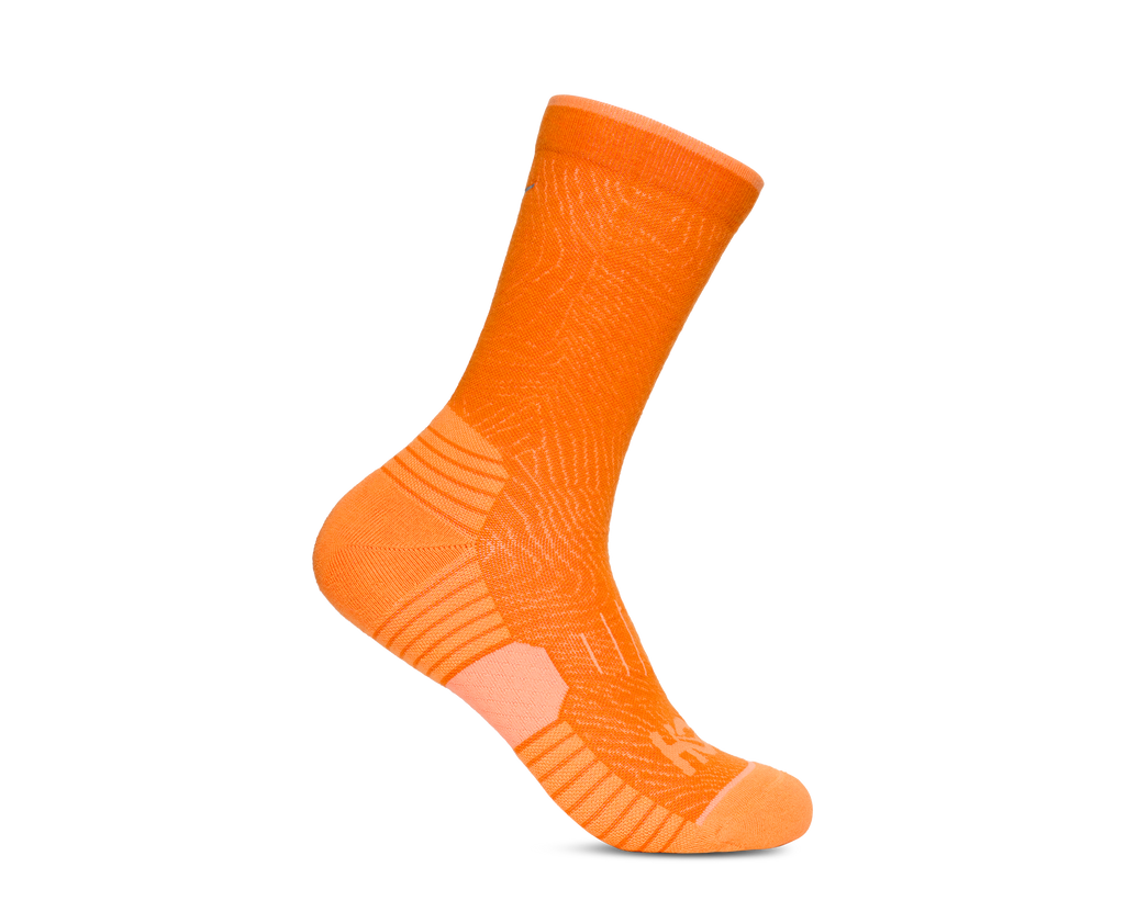 HOKA Crew Run Sock 3-PACK Unisex Truffle Salt Pumpkin Blk Cherry — vista lateral