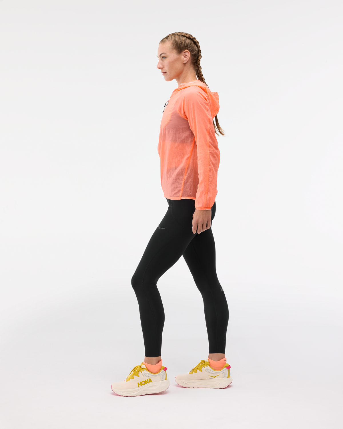 HOKA Skyflow Jacket Mujer Neon Cantaloupe — vista frontal