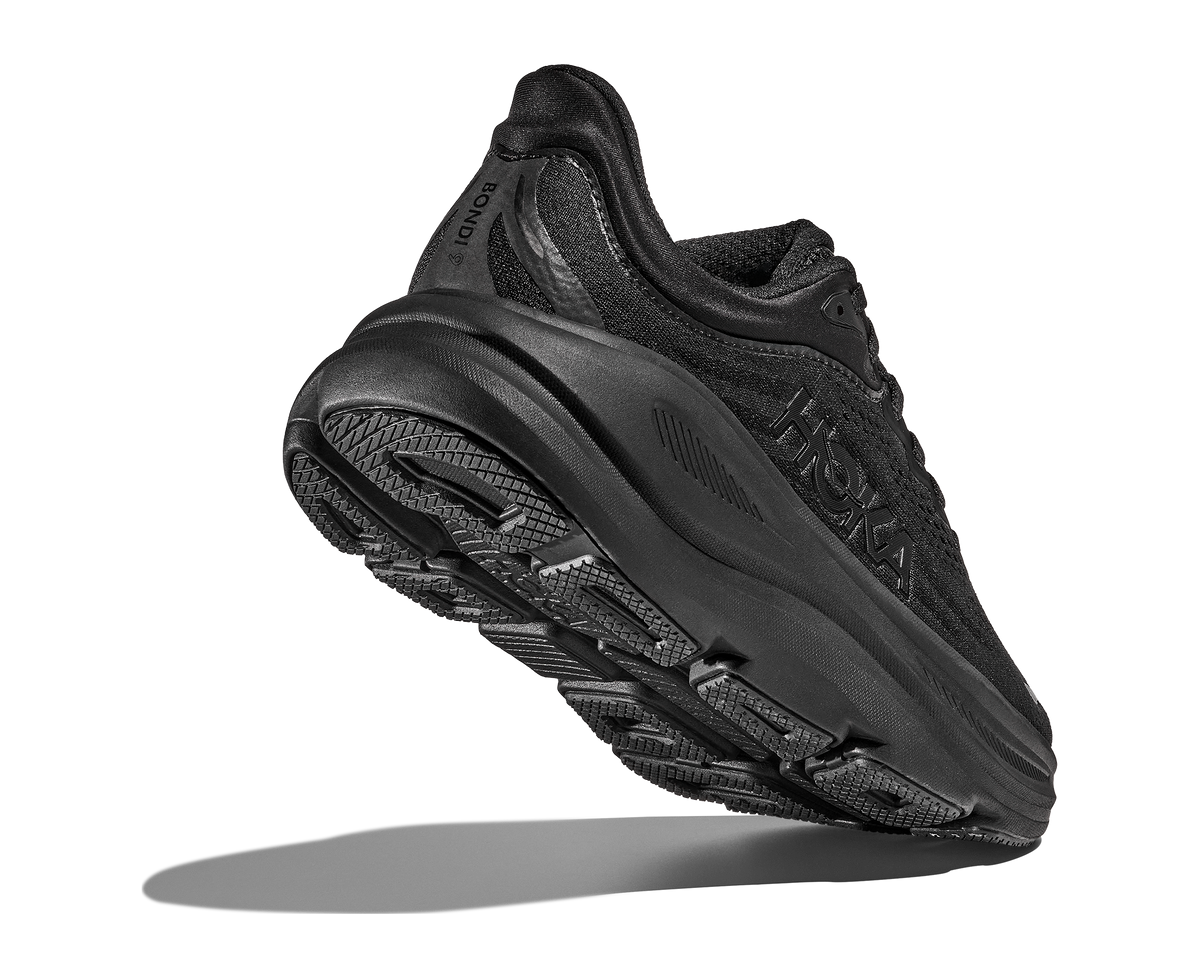HOKA Bondi 9 Wide Hombre Black Black — vista tres cuartos