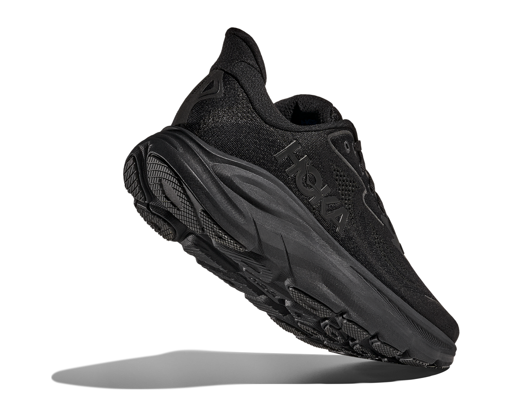 HOKA Clifton 10 Mujer Black Black — vista tres cuartos