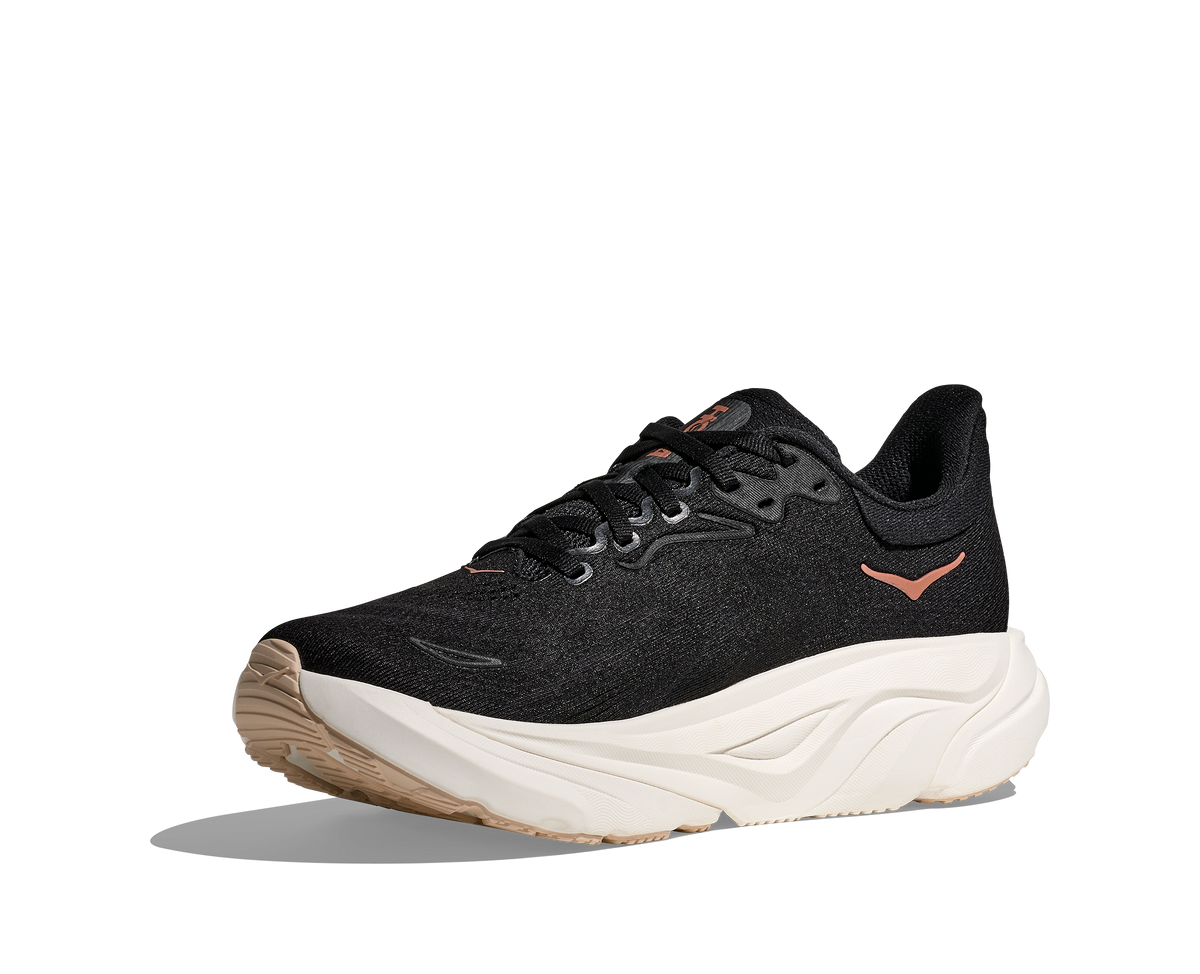 HOKA Arahi 8 Mujer Black / Rose Gold — vista frontal