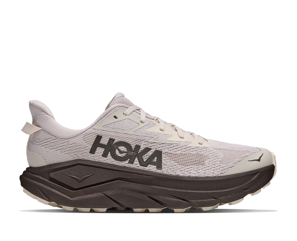 HOKA Challenger 8 Hombre River Rock Grey / Cast Iron — vista lateral