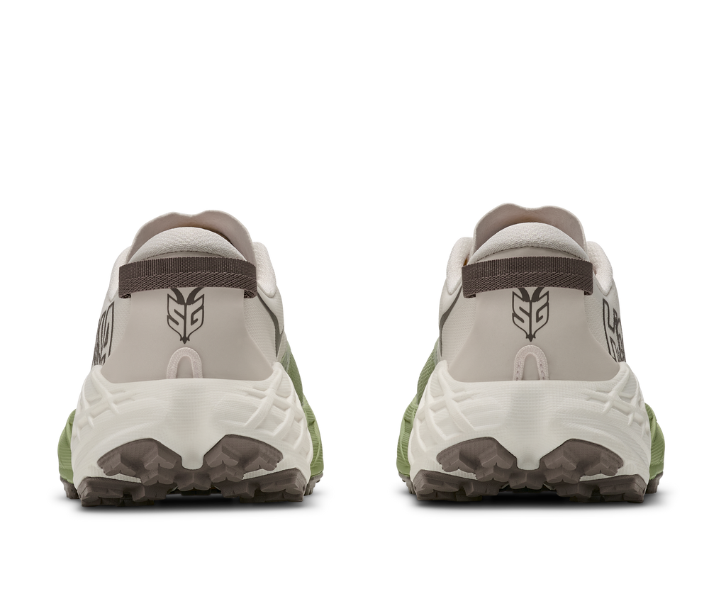 HOKA Speedgoat 7 Mujer Alabaster / Morning Dew — vista superior