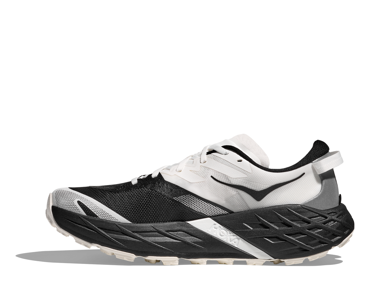 HOKA Speedgoat 7 Mujer Black / White — detalle