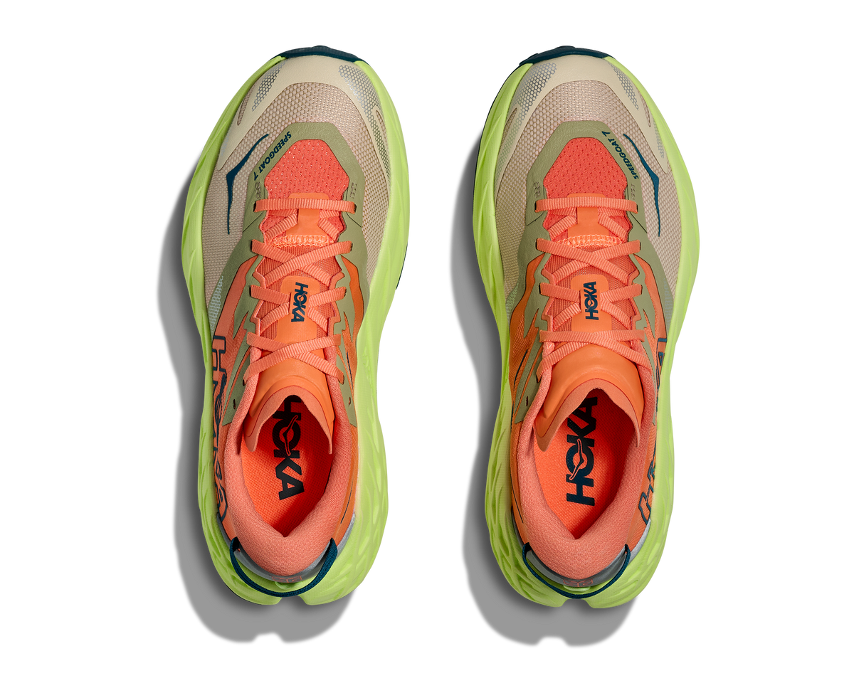 HOKA Speedgoat 7 Mujer Persimmon / Neon Yuzu — vista medial