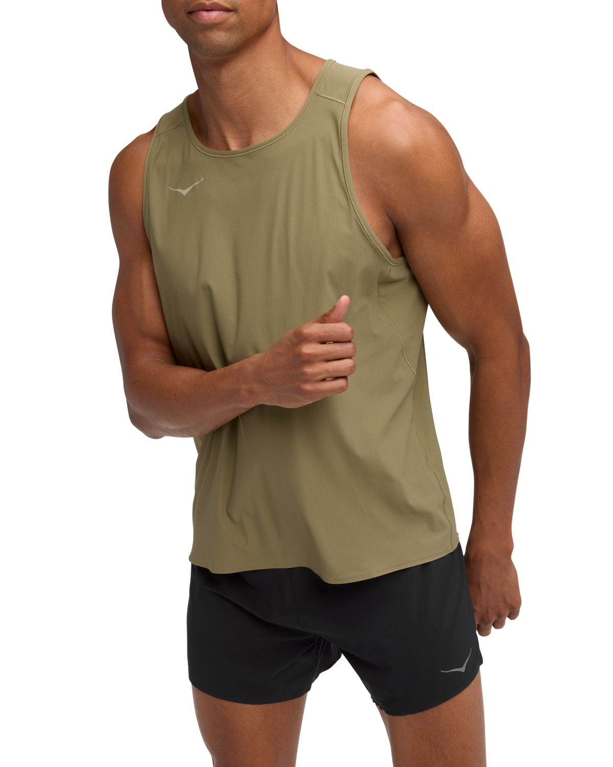 HOKA Airolite Tank 2.0 Hombre Wild Mushroom — vista tres cuartos