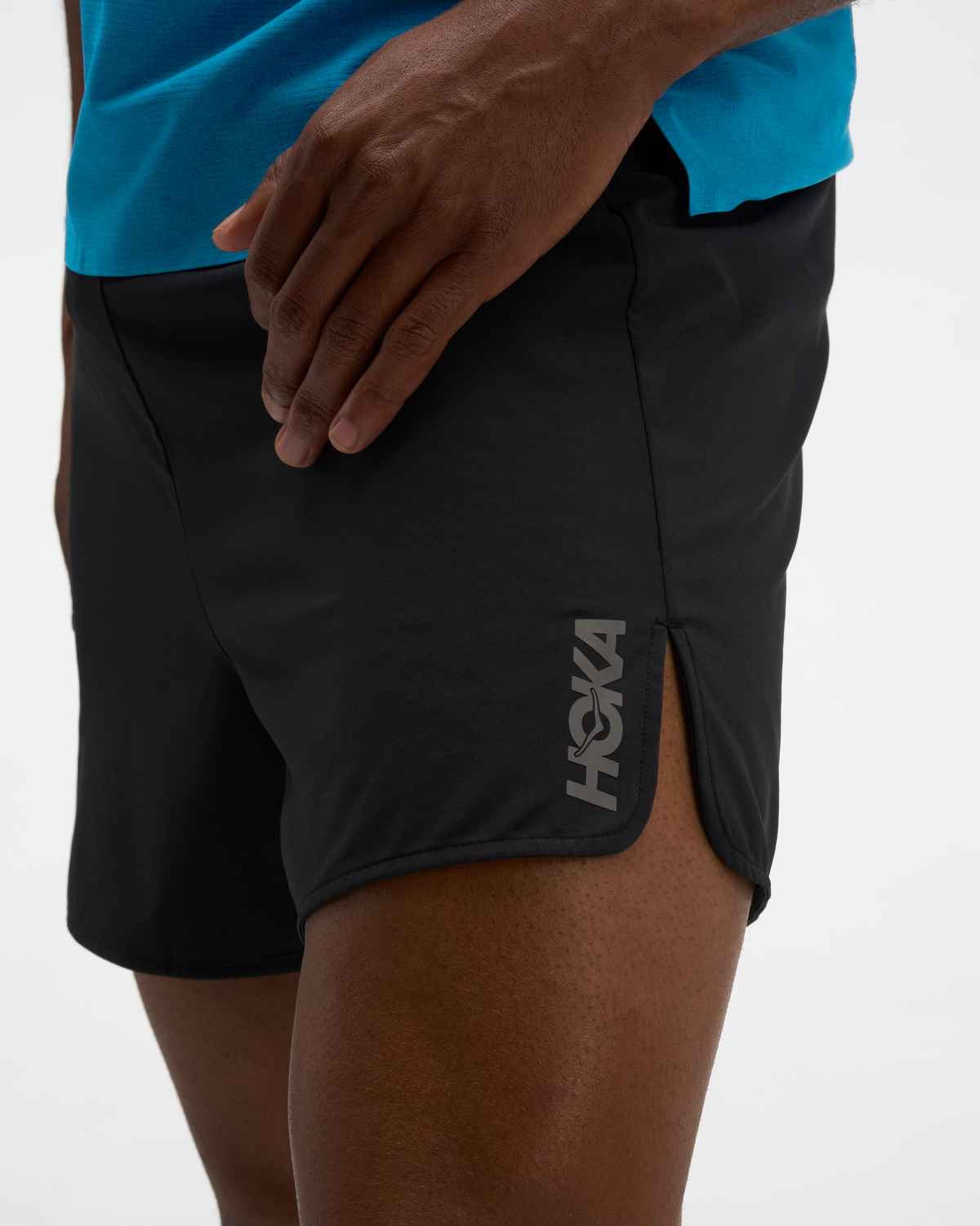HOKA Glide Short 5'' Brief Hombre Black — vista medial
