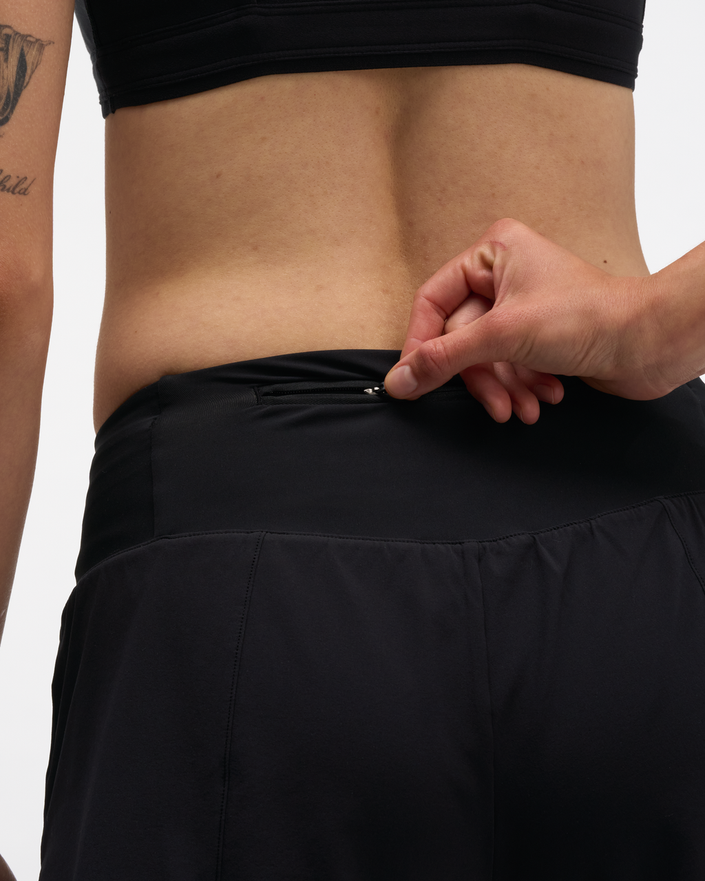 HOKA Glide Short Mr 3.5'' Brief Mujer Black — vista medial