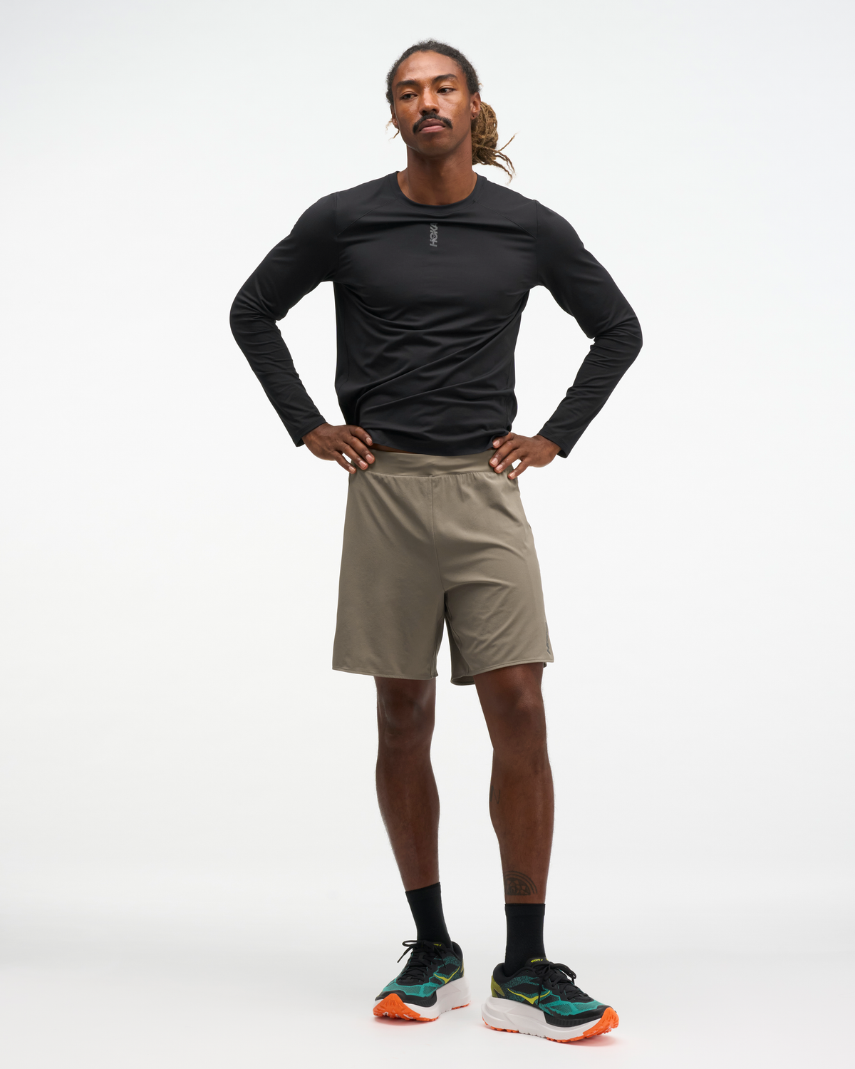 HOKA Glide Short 7'' 2IN1 Hombre Boulder Grey — vista frontal