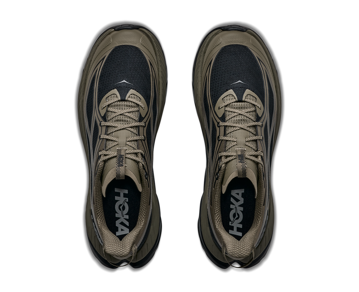 HOKA Mach Remastered Hombre Antique Olive / Black — vista medial