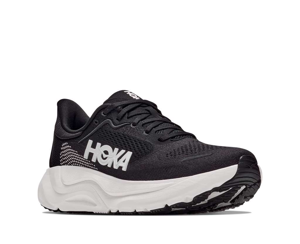 HOKA Arahi 9 Hombre Black / White — vista trasera