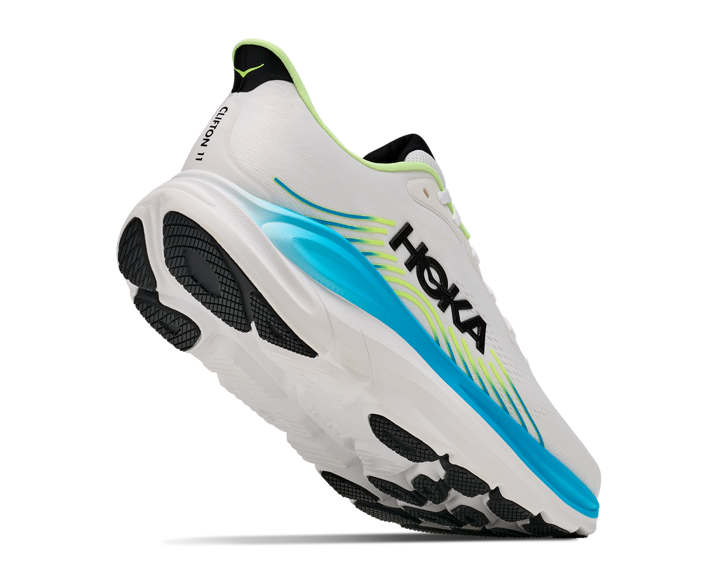 HOKA Clifton 11 Hombre Frost / Black — vista tres cuartos