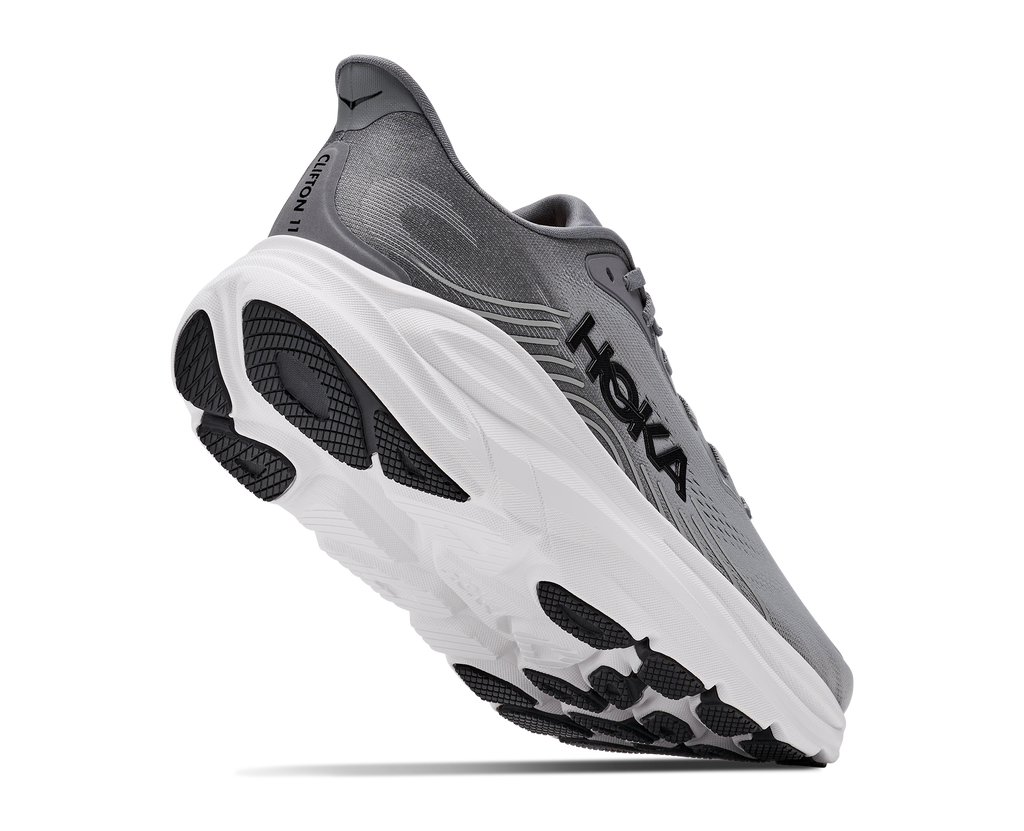 HOKA Clifton 11 Hombre Galactic Grey / Stellar Grey — vista tres cuartos