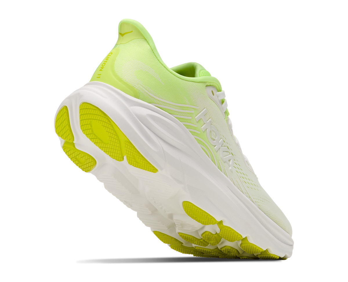 HOKA Clifton 11 Mujer Neon Yuzu / Frost — vista tres cuartos