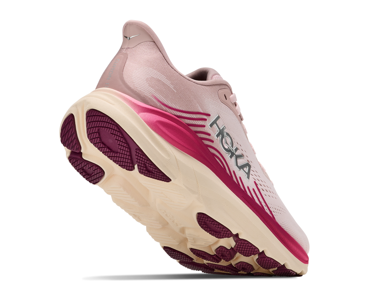 HOKA Clifton 11 Mujer Pink Opal / Alabaster — vista tres cuartos