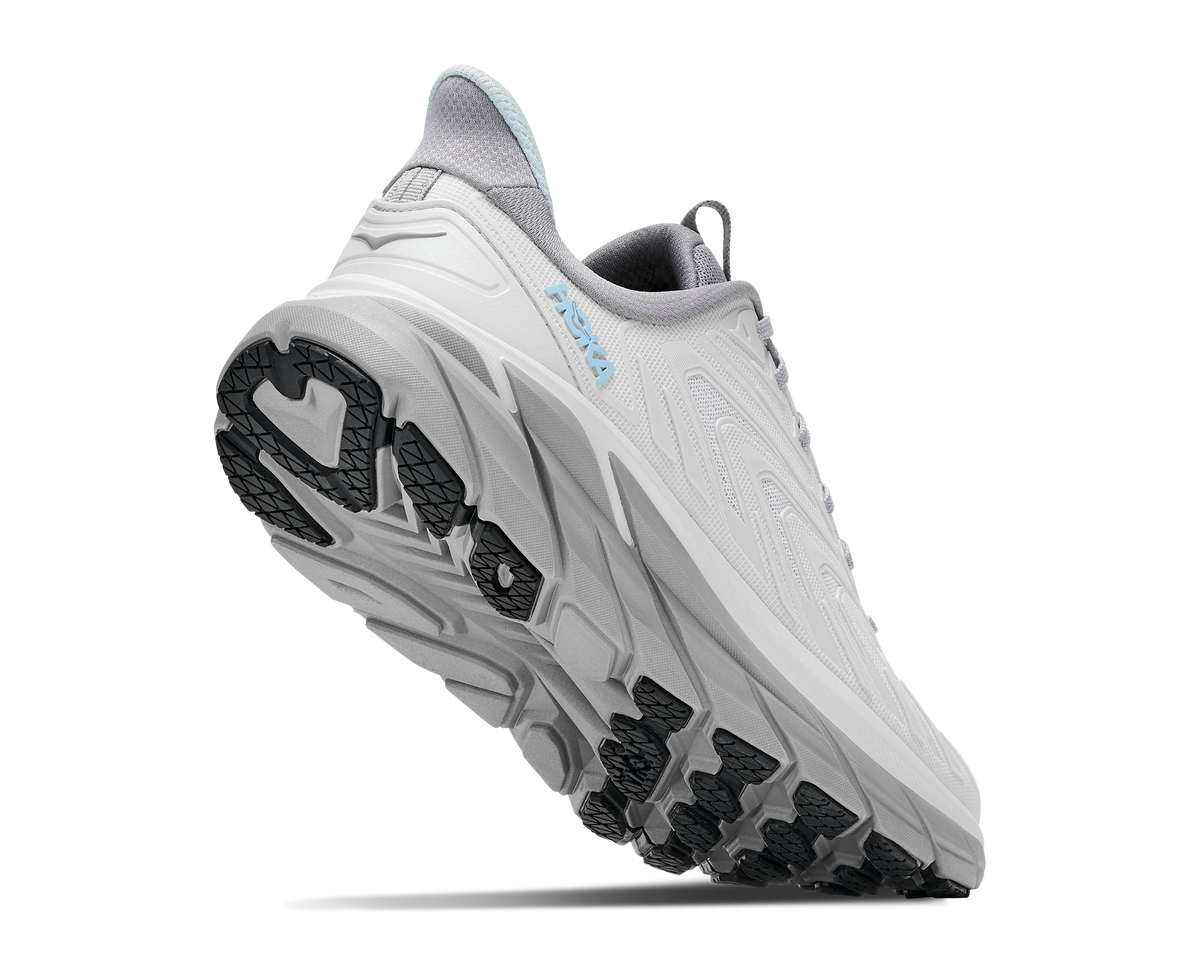 HOKA Clifton UTL Hombre Cosmic Grey / Stellar Grey — vista tres cuartos