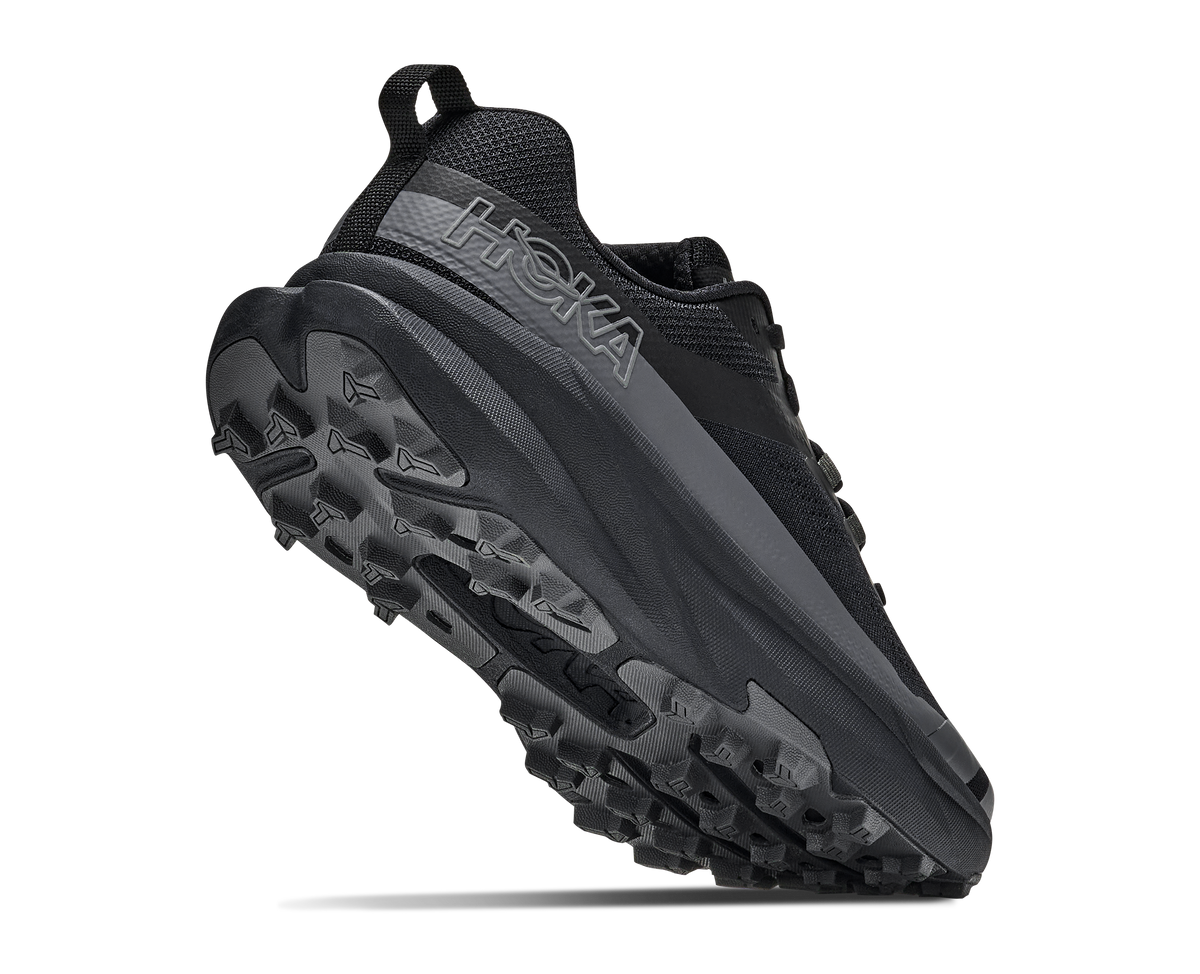 HOKA Torrent 5 Hombre Black / Outer Orbit — vista tres cuartos