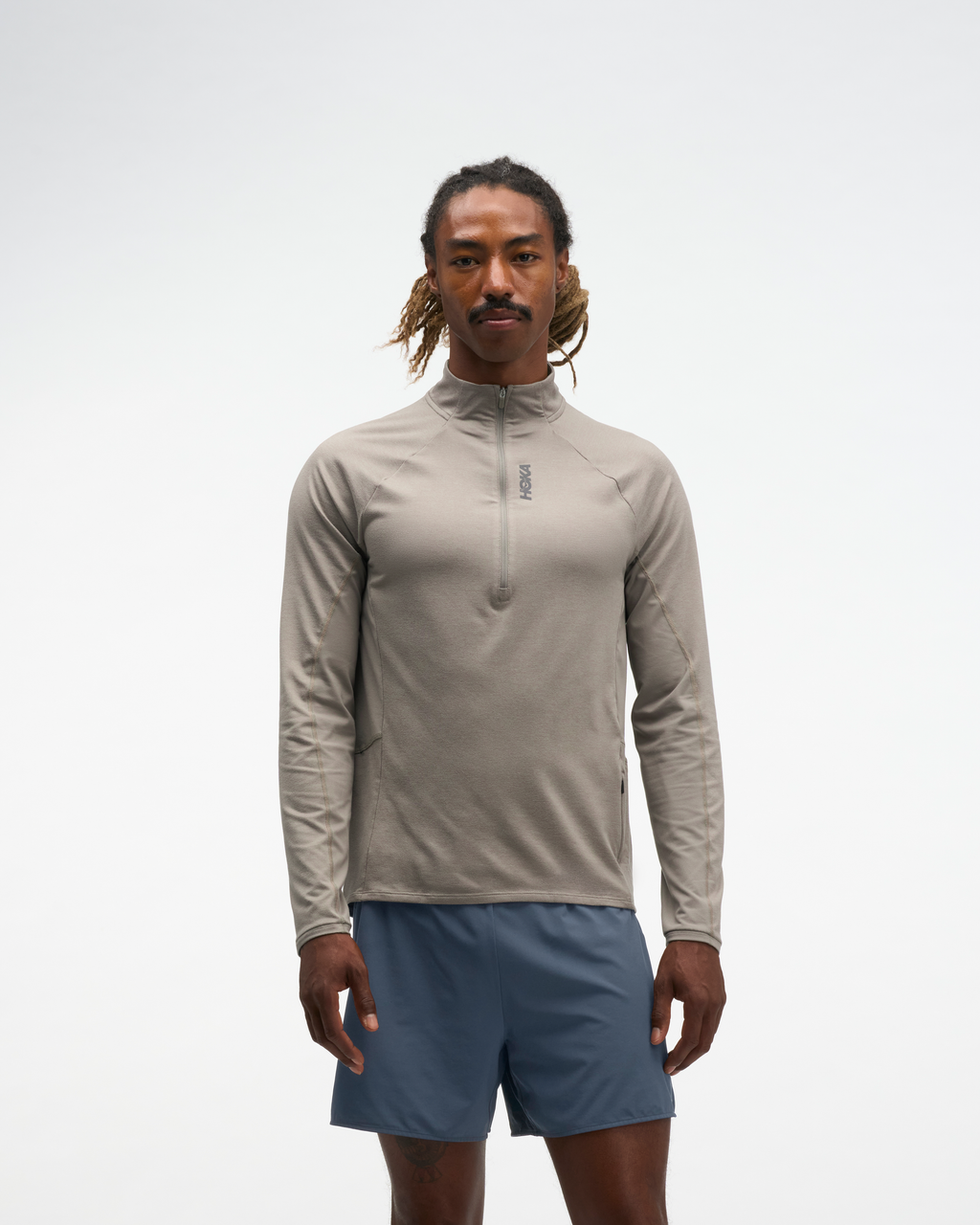 HOKA Skyform Half Zip Hombre Pebble Grey Htr — vista lateral