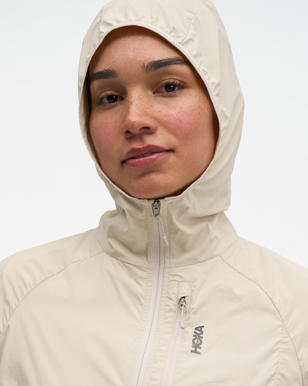 HOKA Skyflow Wind Jacket Mujer Oat Milk — vista superior