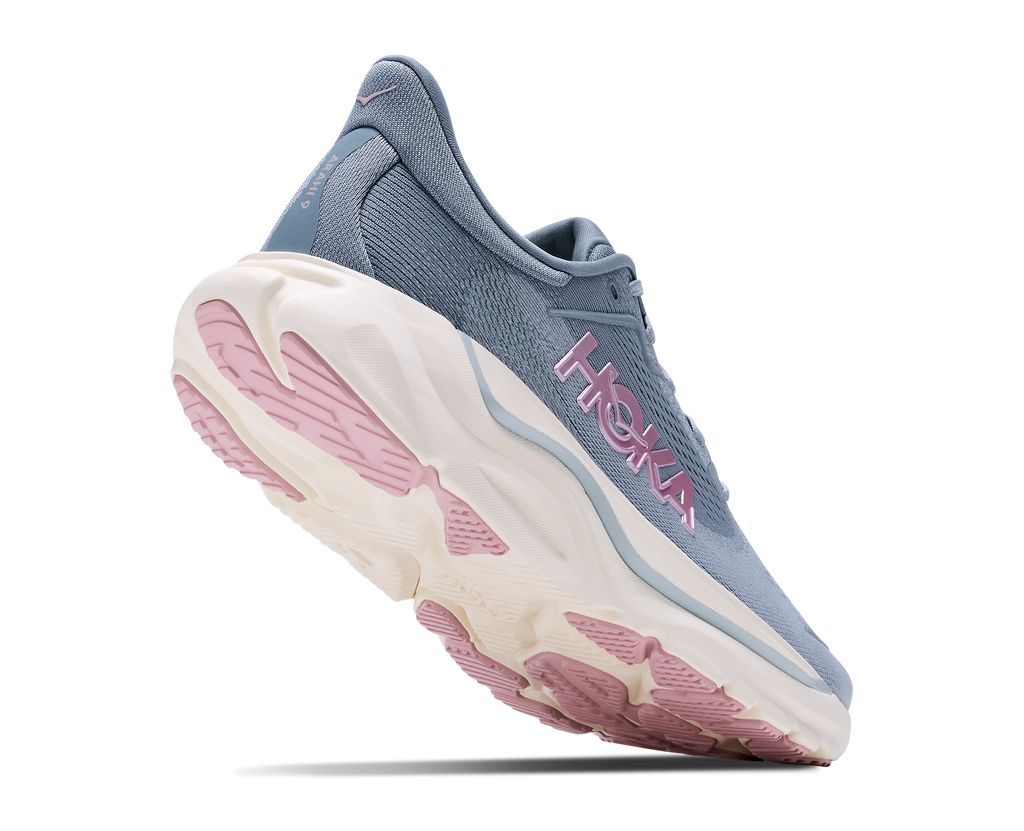 HOKA Arahi 9 GLM Mujer Mineral Blue / Washed Blue — vista tres cuartos