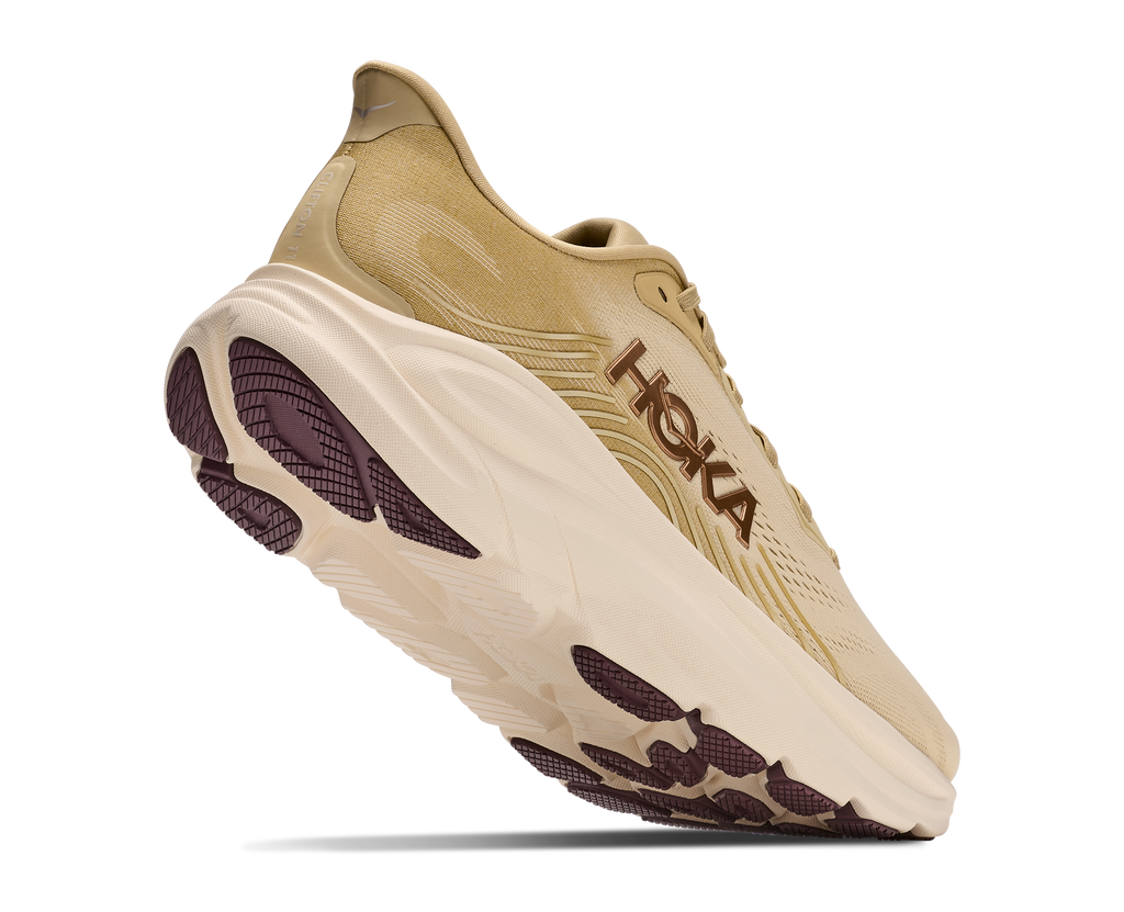 HOKA Clifton 11 GLM Hombre Barley Flour / Barley — vista tres cuartos