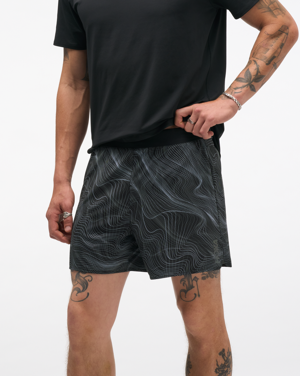 HOKA Glide Short 5'' Brief Clf Prt Hombre Black / White Prt — vista lateral