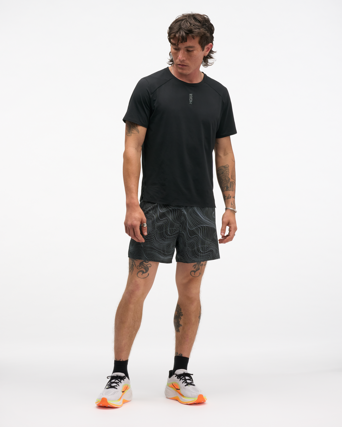 HOKA Glide Short 5'' Brief Clf Prt Hombre Black / White Prt — vista frontal